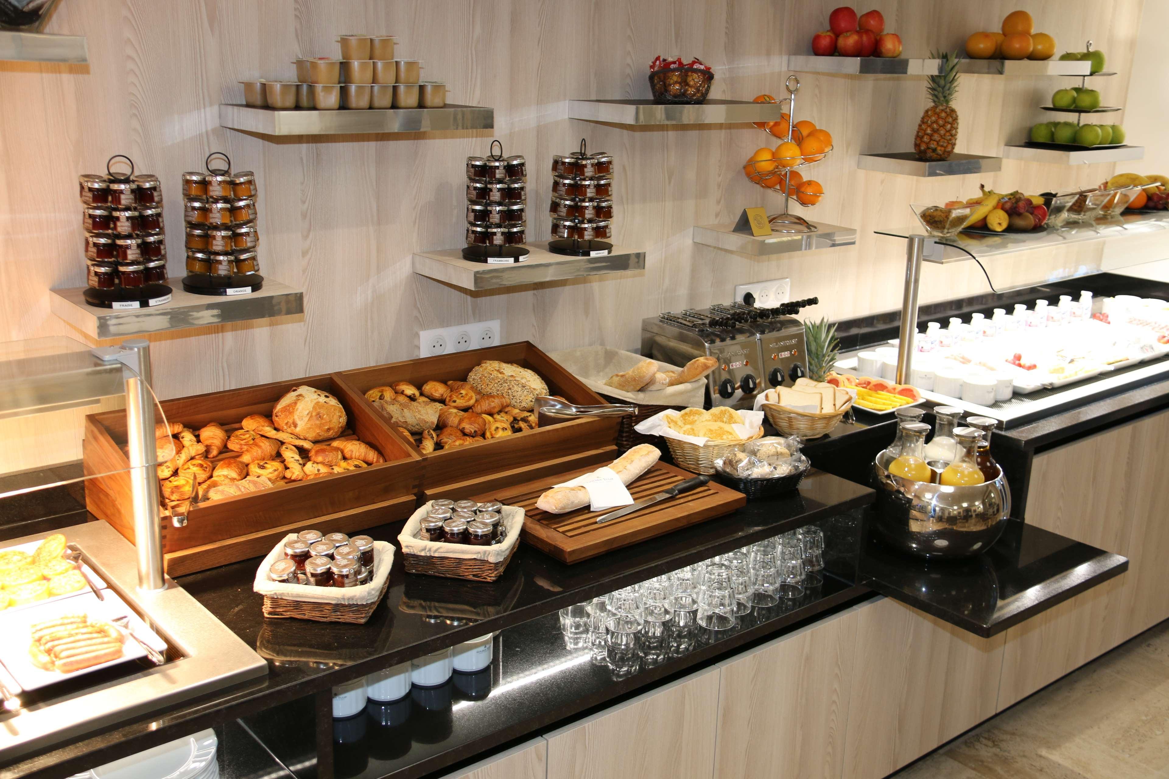 Hotel Golden Tulip De Paris 4*